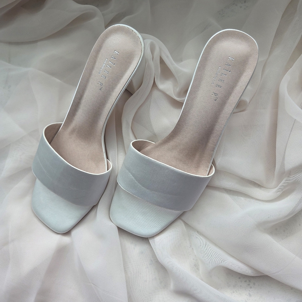Kailee P "Verona" Ivory Satin Heeled Sandals, Size 7.5
